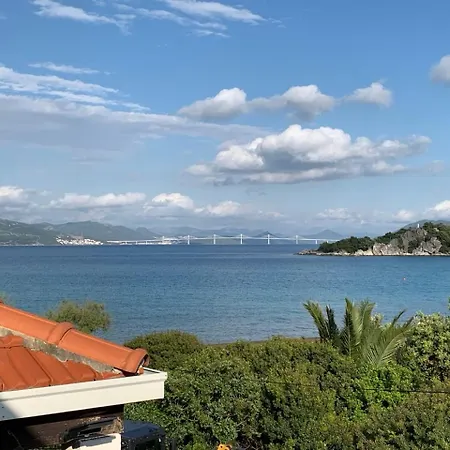 Green Apartment Sreser