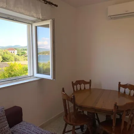 Green Apartment Daire