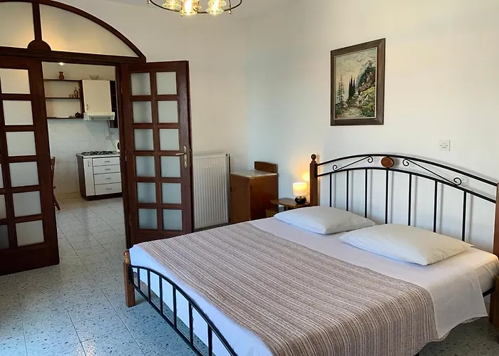 Διαμέρισμα Green Apartment Sreser